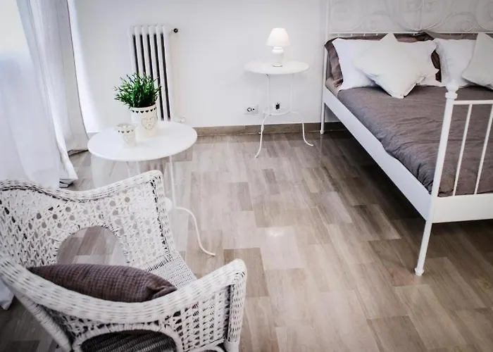 Castello Aragonese Gasthuis 3*